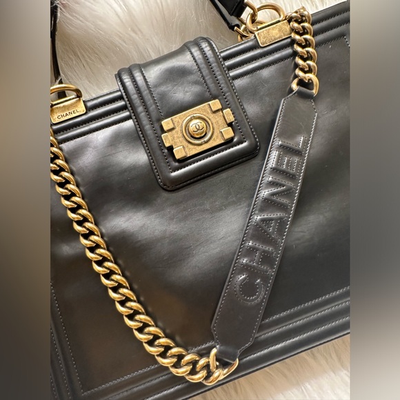 Chanel Calfskin Glazed Black two- way LeBoy Bag with gold/bronze Hardware - Picture 6 of 14